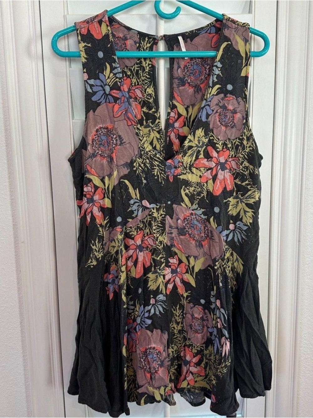 Free People Floral V Neck Sleeveless Tunic Top Boho